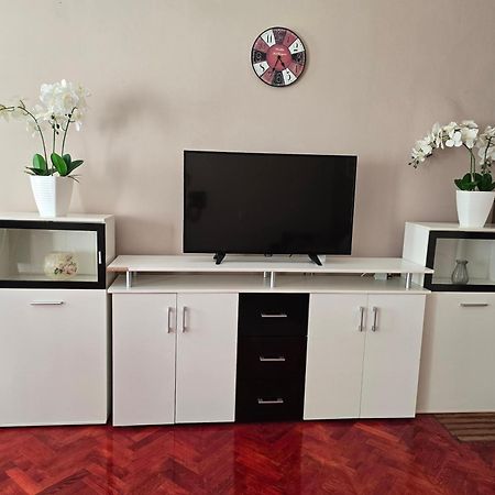 Apartman Prvi Red Do Mora ซริกเวนิซา ภายนอก รูปภาพ
