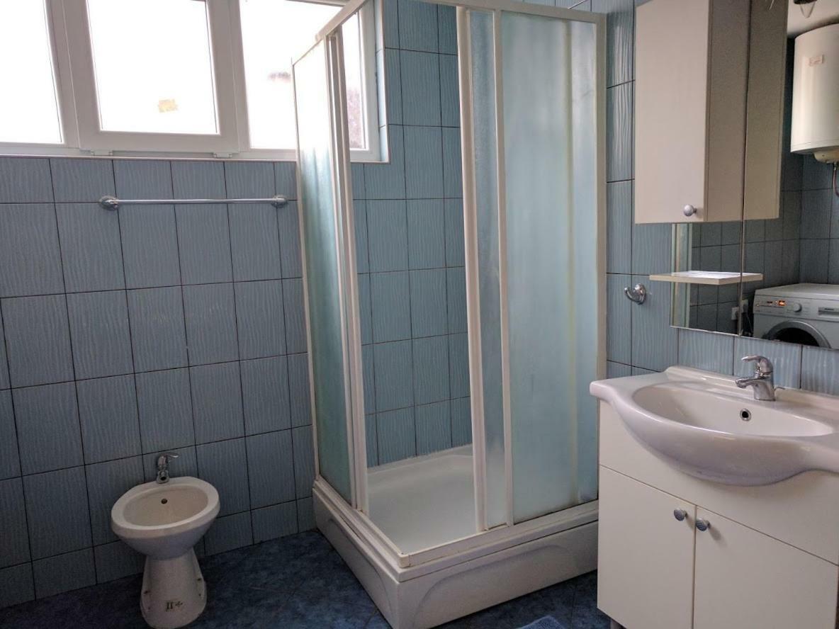 Apartman Prvi Red Do Mora ซริกเวนิซา ภายนอก รูปภาพ